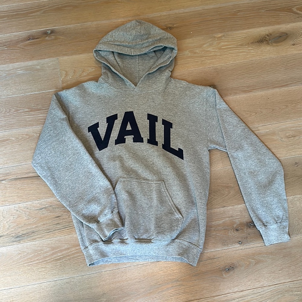 Women’s Grey Small “Vail” sweatshirt